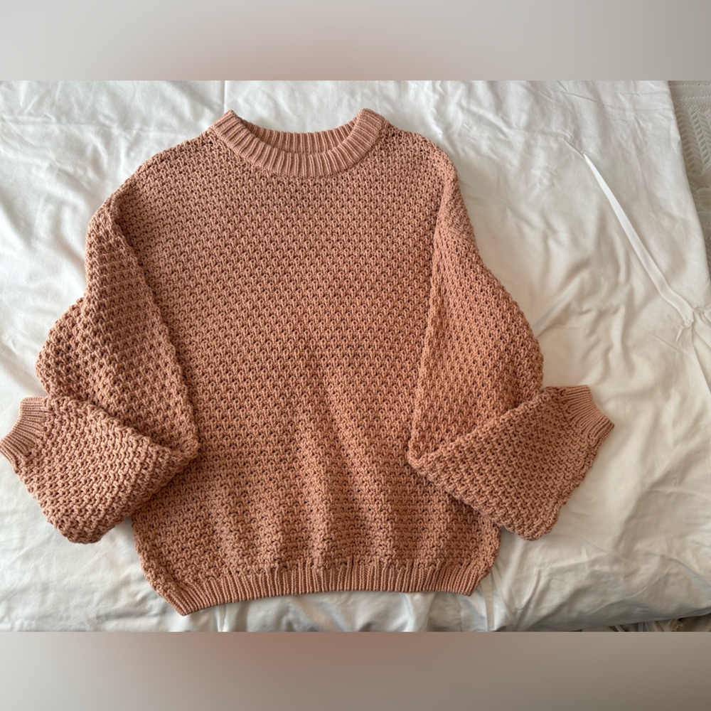 Universal Threads women’s sweater size medium